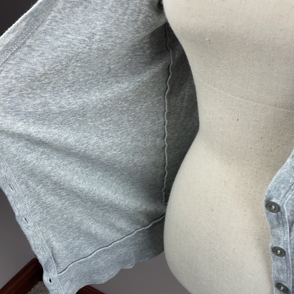 GAP Gray Cardigan Sweater Women SZ M Button Down Long Sleeve - Picture 12 of 14